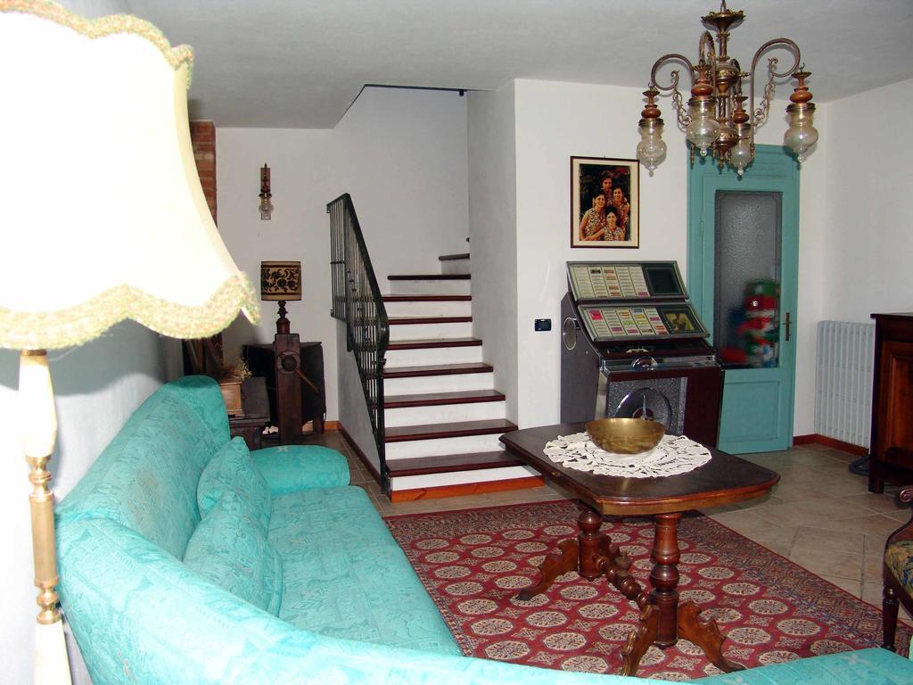 Casa Vacanze Cascina Campagnola ปอสโซเลงโก ภายนอก รูปภาพ