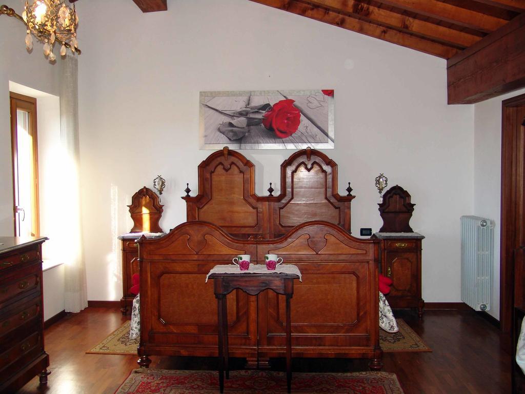 Casa Vacanze Cascina Campagnola ปอสโซเลงโก ภายนอก รูปภาพ